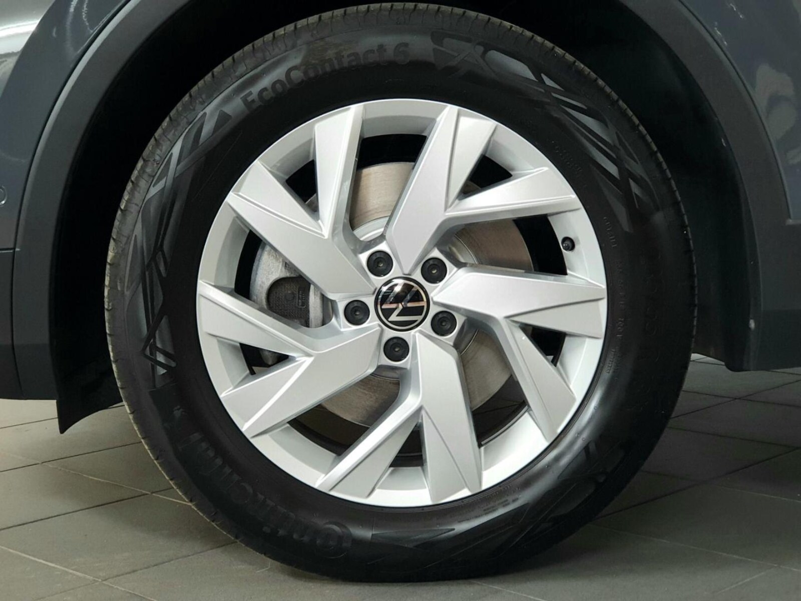 Volkswagen Tiguan – Bild 6