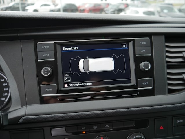Volkswagen T6.1 Caravelle larger