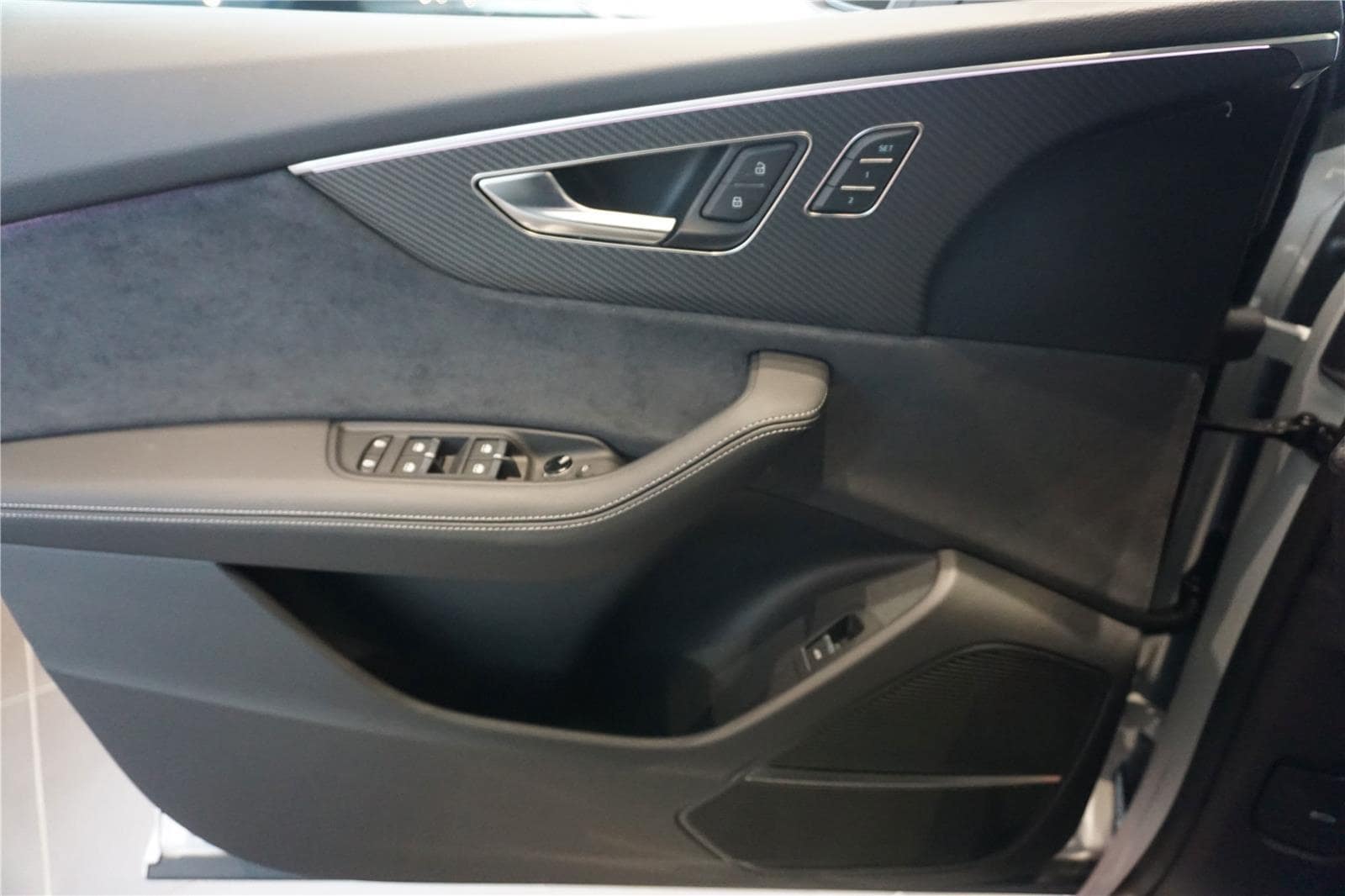 2026 Audi SQ8 Premium Plus - Photo 15