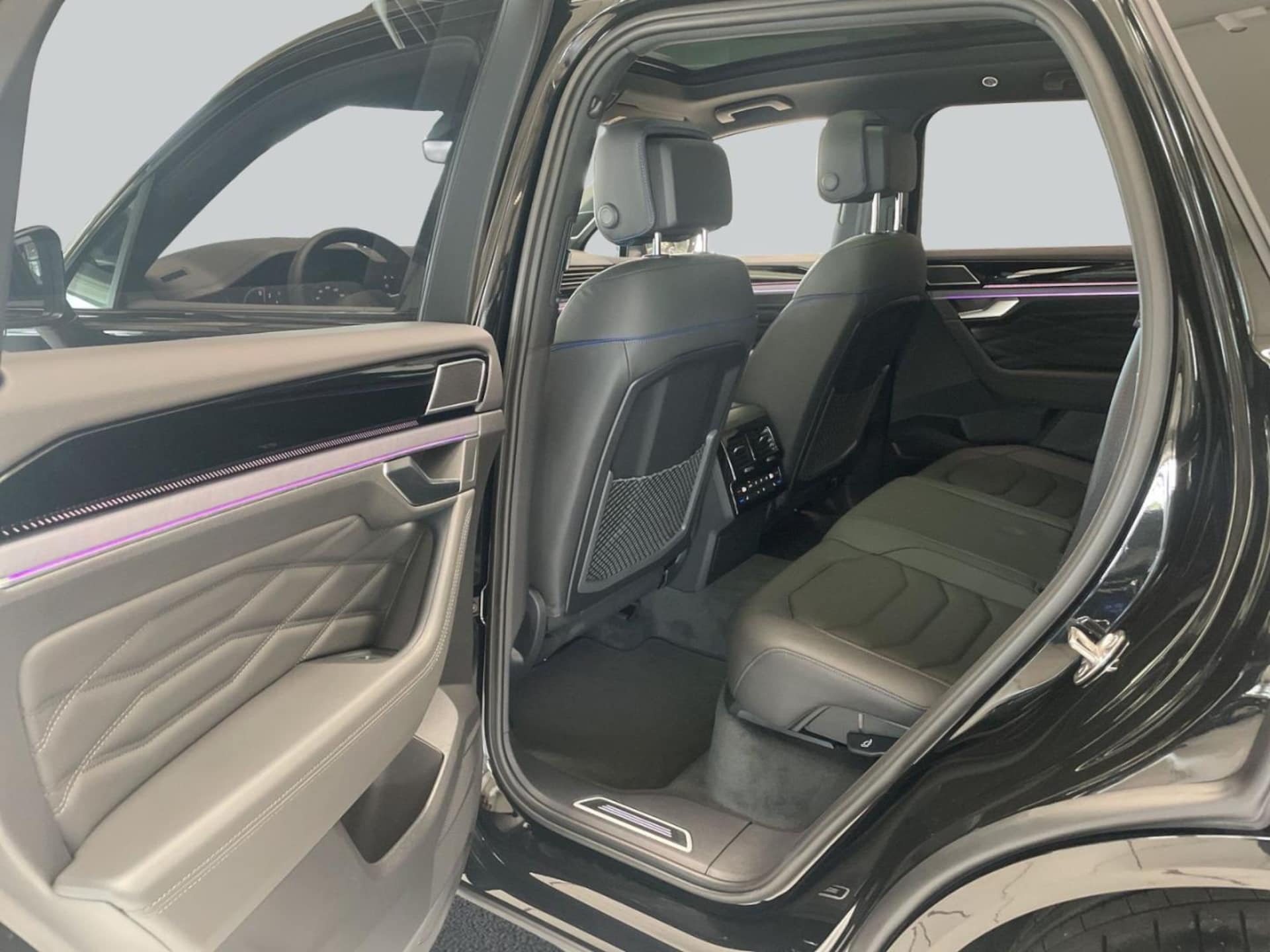 Volkswagen Touareg R