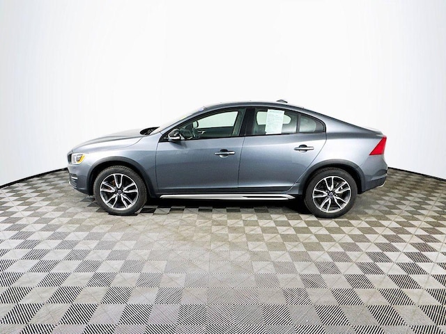 2018 Volvo S60 Cross Country