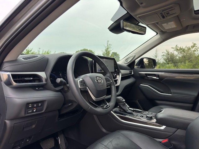 2025 Toyota Highlander