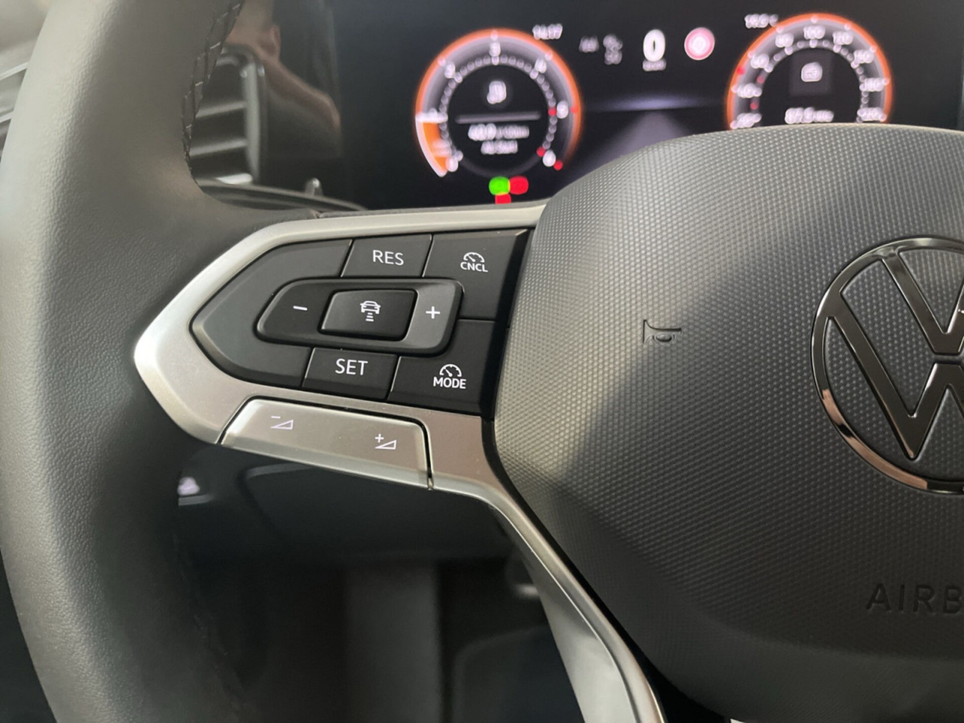 Volkswagen Passat Elegance