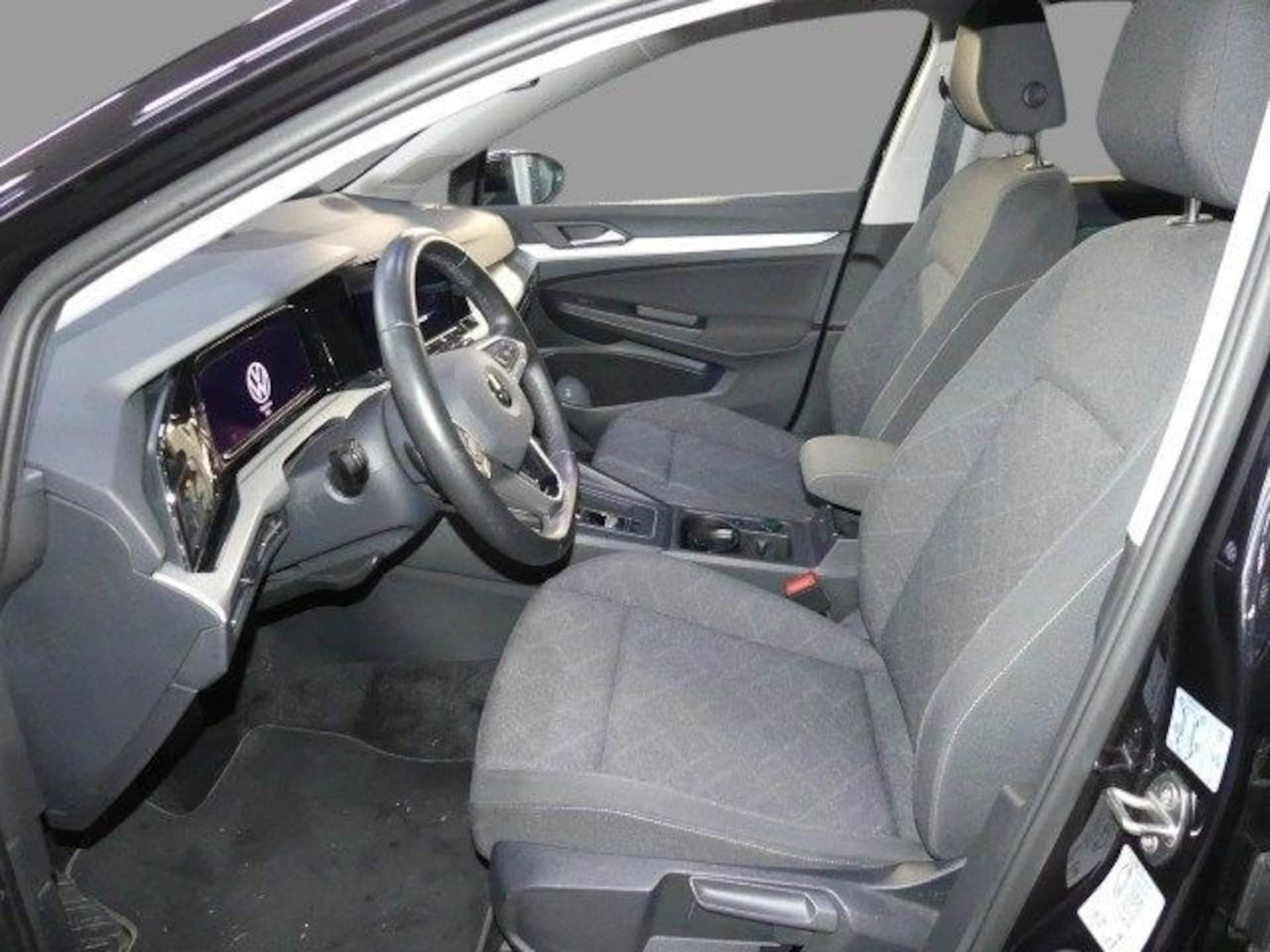 Volkswagen Golf Life
