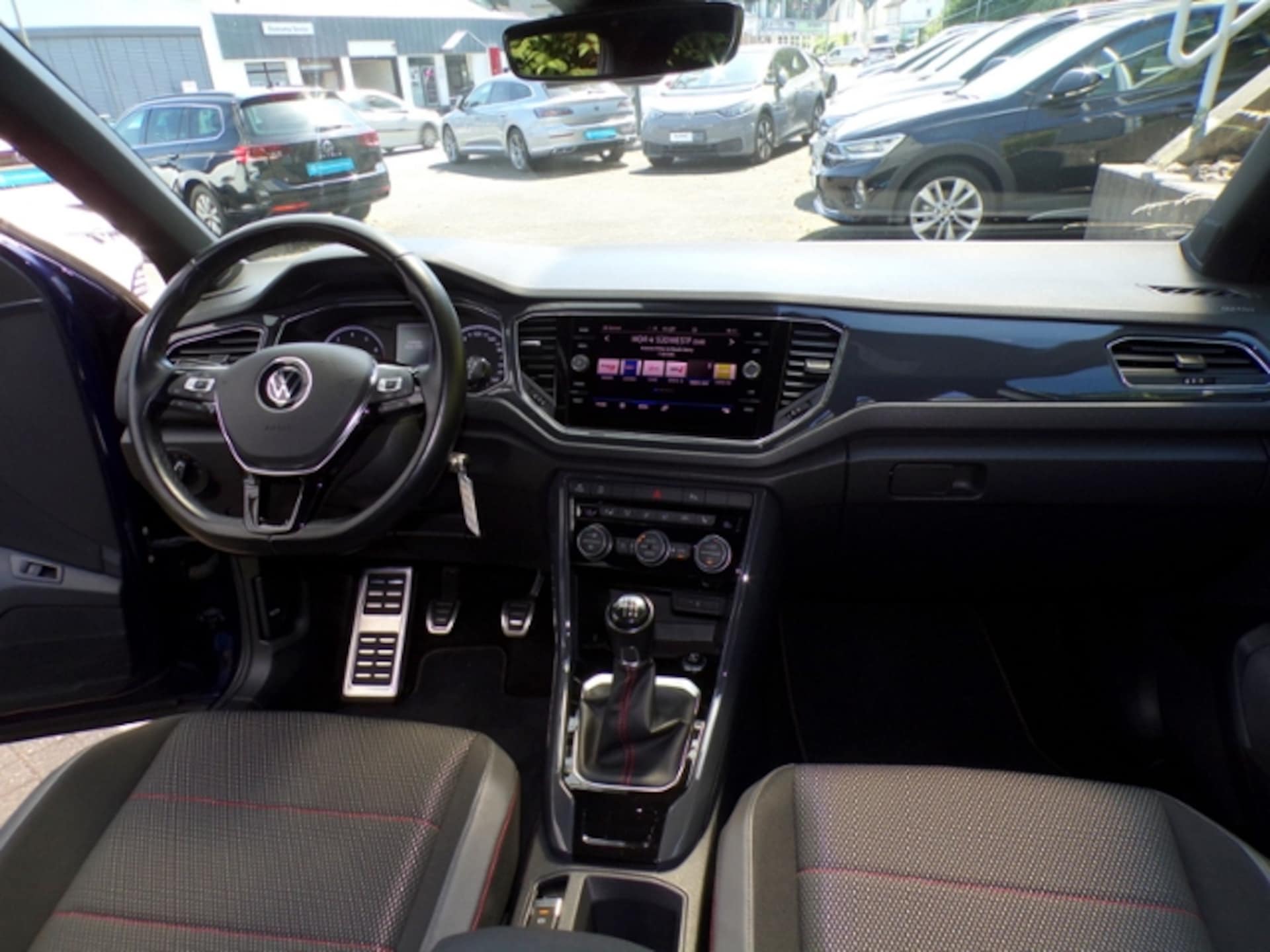Volkswagen T-Roc Sport