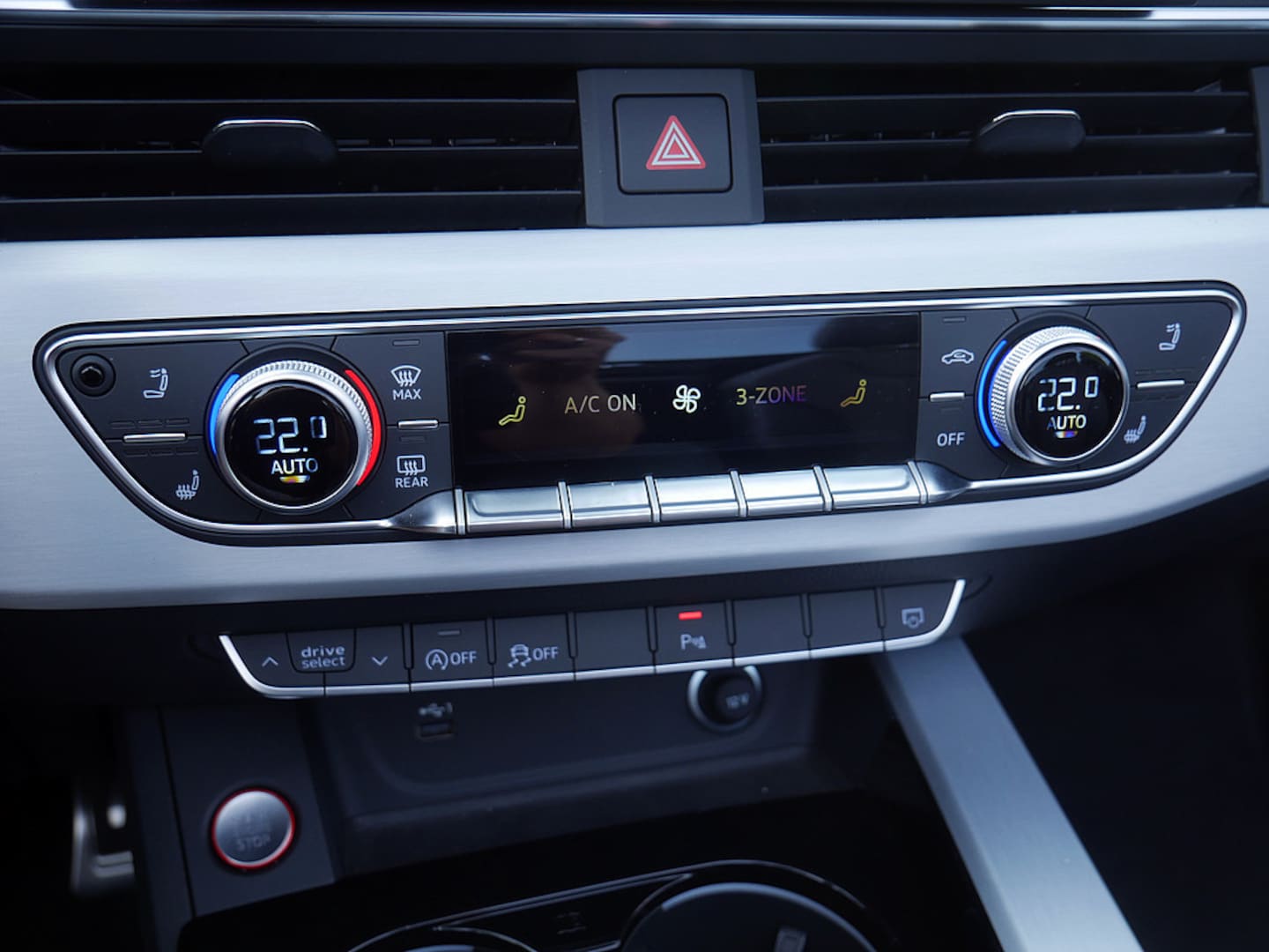 Bild über Audi S5 Cabriolet TFSI quattro tiptronic - für weitere Informationen kontaktieren Sie den Audi Partner