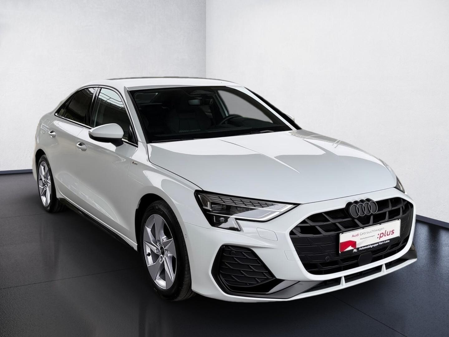 Bild über Audi A3 Limousine TFSI 110 kW S tronic - für weitere Informationen kontaktieren Sie den Audi Partner