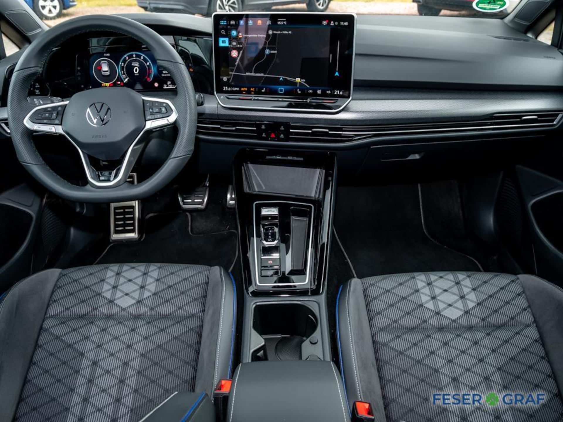 Volkswagen Golf R-Line