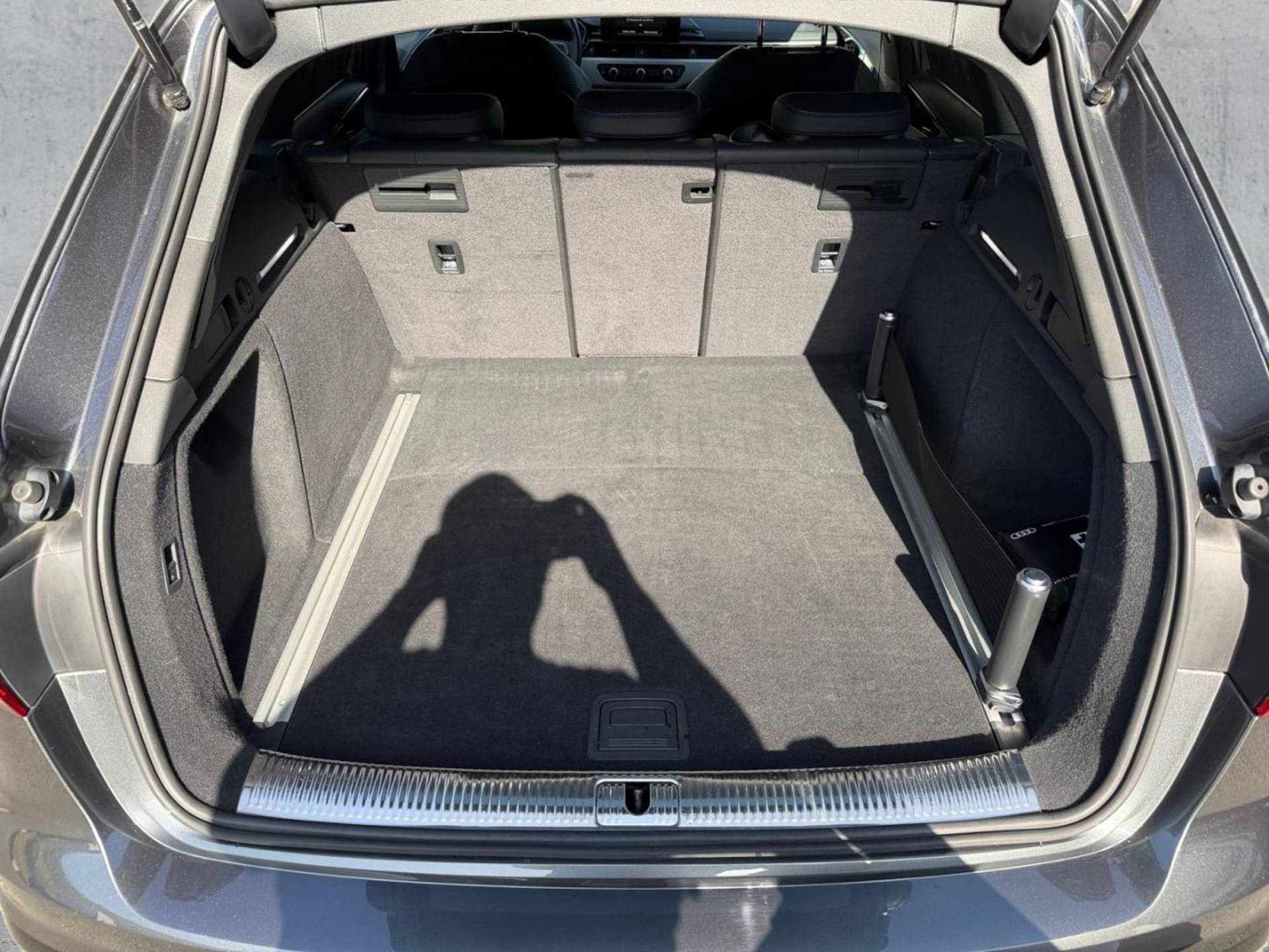 Audi A4 Avant S line