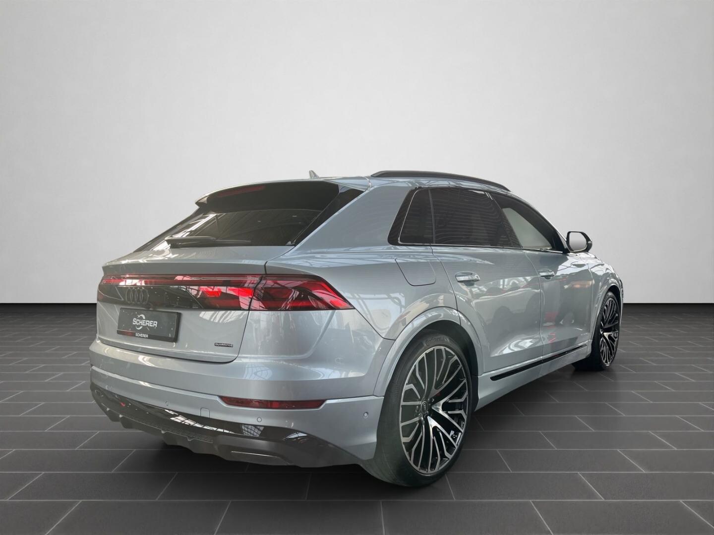 Bild über Audi Q8 SUV S line business TDI quattro 210 kW tiptronic - für weitere Informationen kontaktieren Sie den Audi Partner