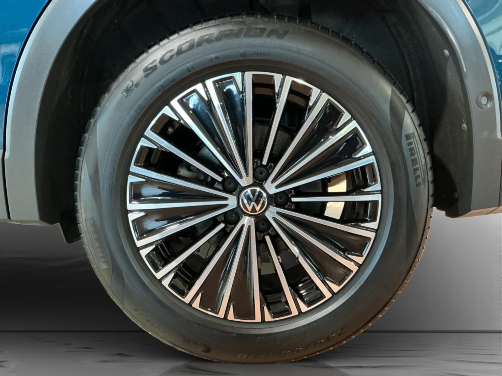 Volkswagen Tiguan – Bild 9
