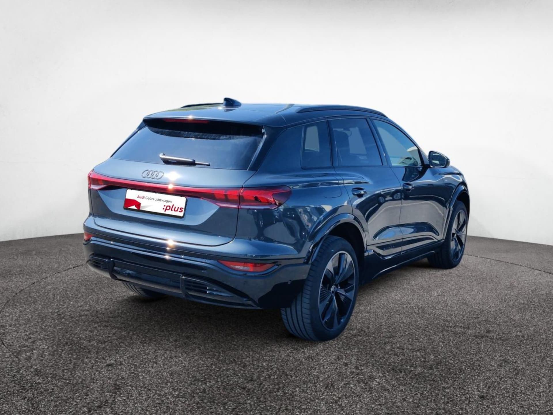 Audi Q6 SUV e-tron
