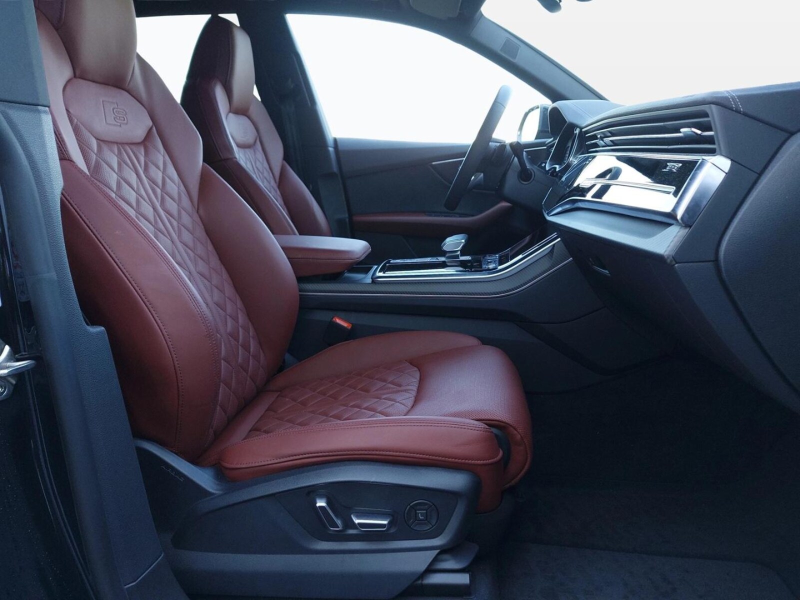 Audi SQ8 – Bild 14