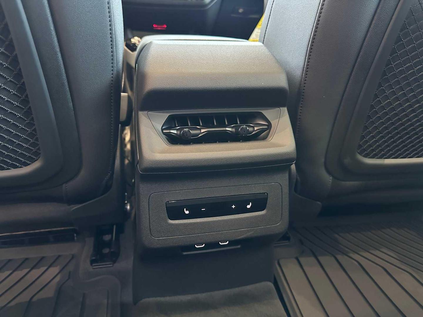 2025 Audi A6 Sportback e-tron Premium Plus - Photo 19