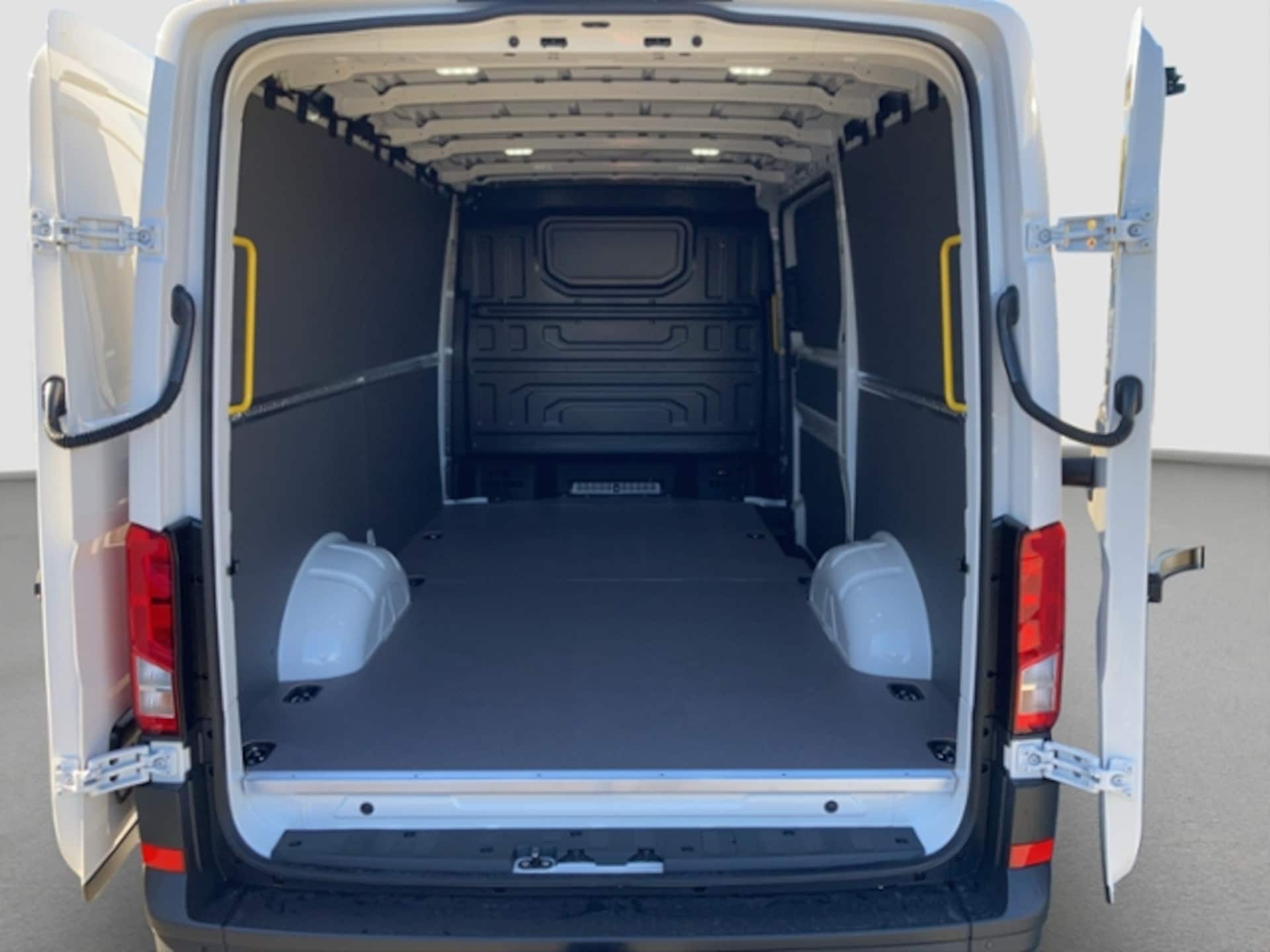 Volkswagen Crafter Kasten mittlerer Radstand