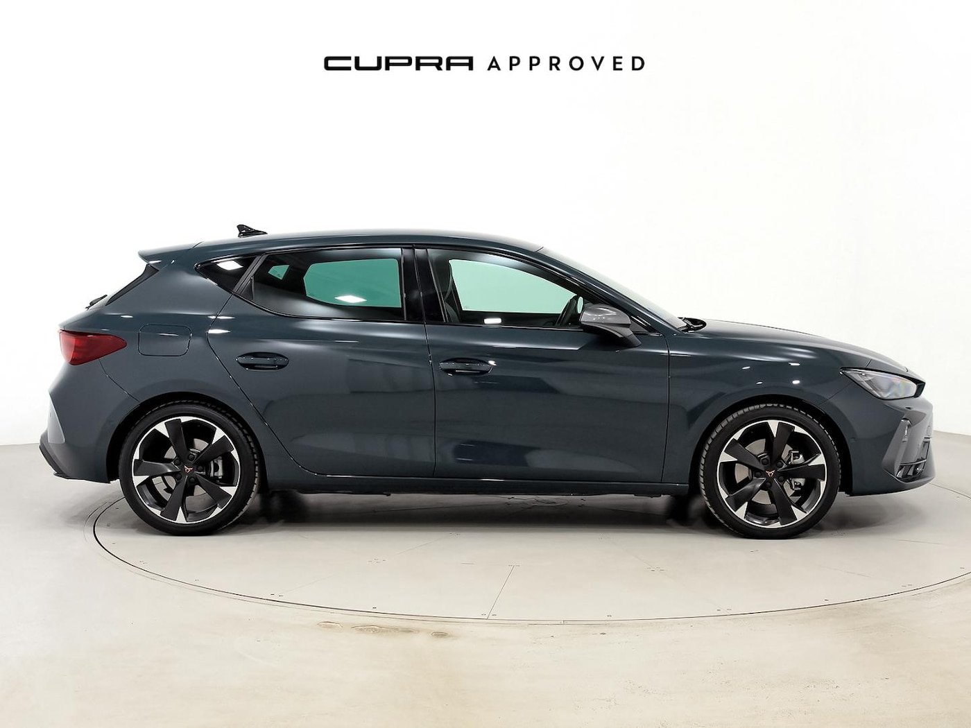 CUPRA Leon León 1.5 TSI e-Hybrid DSG 150 kW (204 CV) — photo 4
