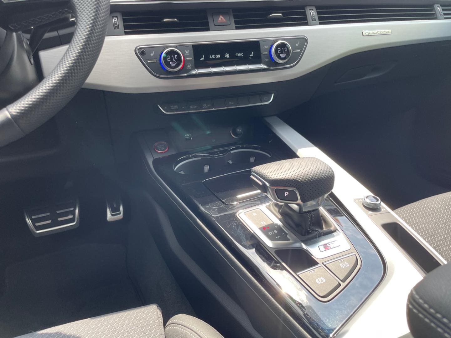 Bild über - für weitere Informationen kontaktieren Sie den Audi Partner