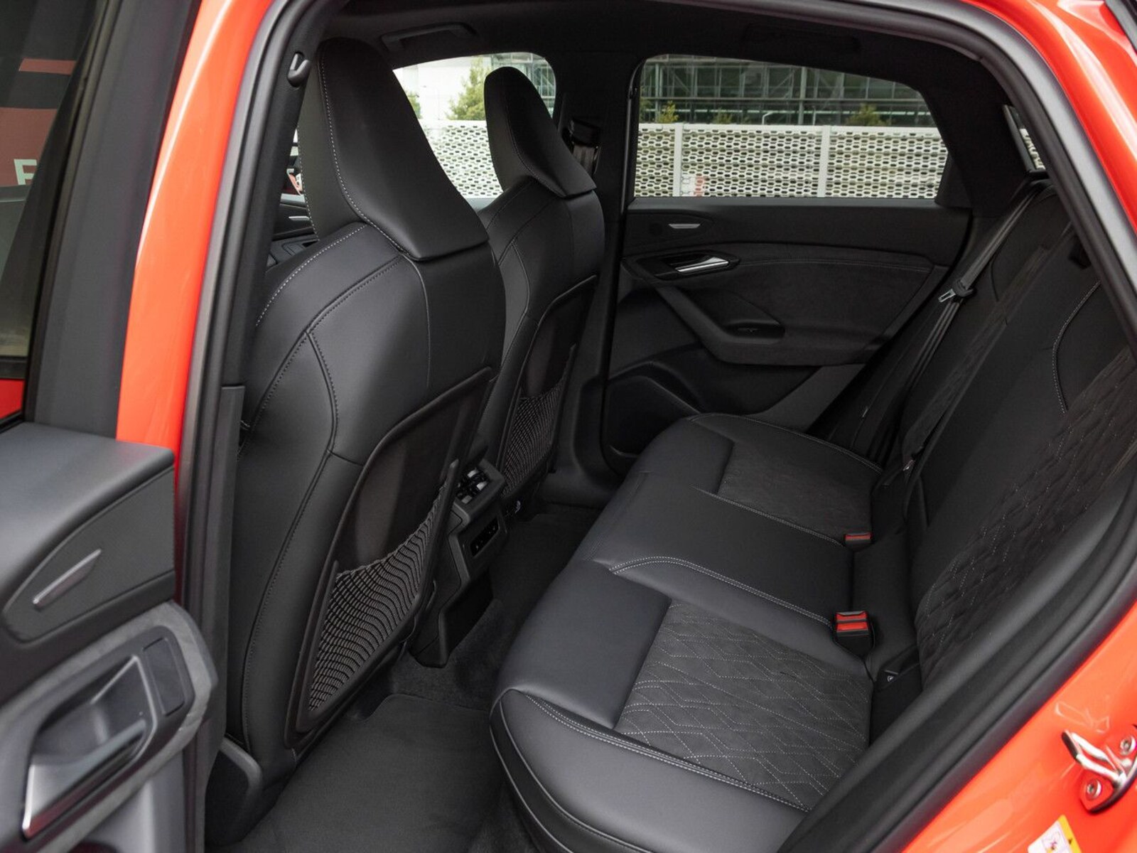 Audi Q6 Sportback e-tron – Bild 11
