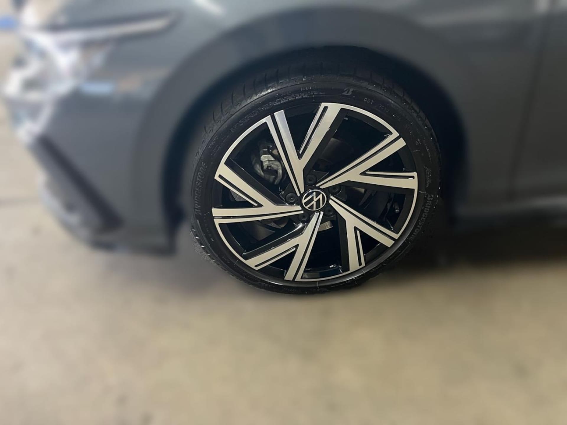 Volkswagen Golf R-Line