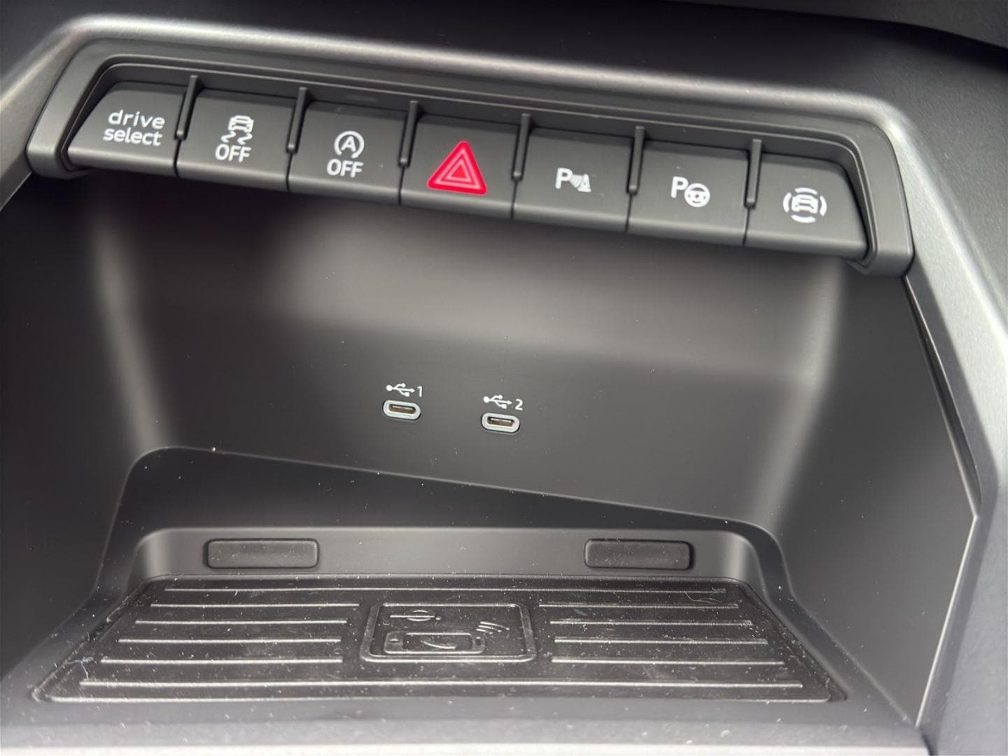 Bild über Audi A3 Sportback advanced 30 TFSI Schaltgetriebe - für weitere Informationen kontaktieren Sie den Audi Partner