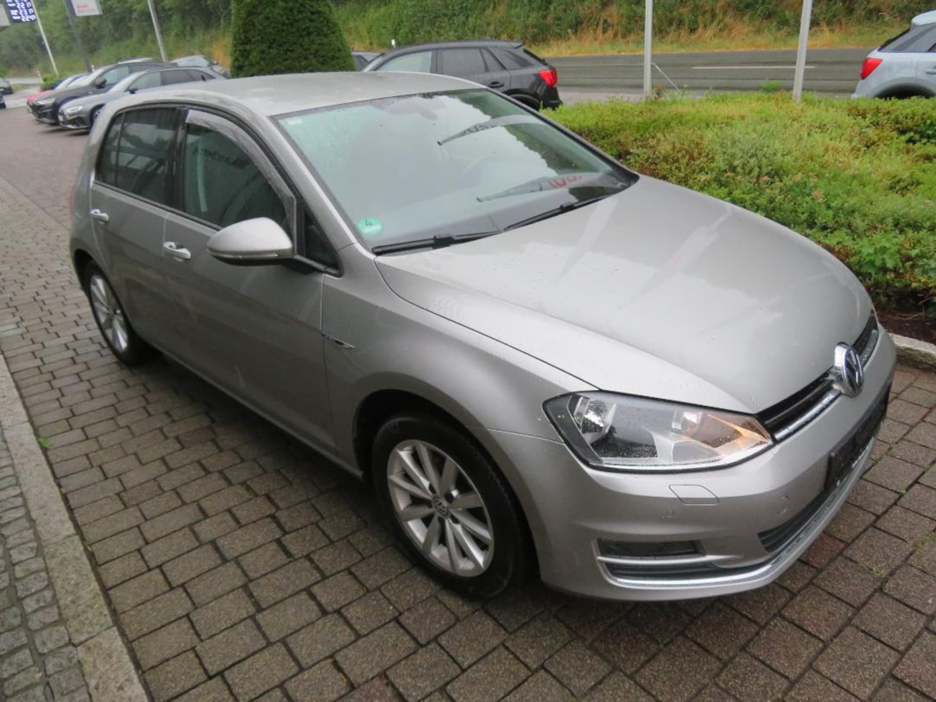 Volkswagen Golf LOUNGE