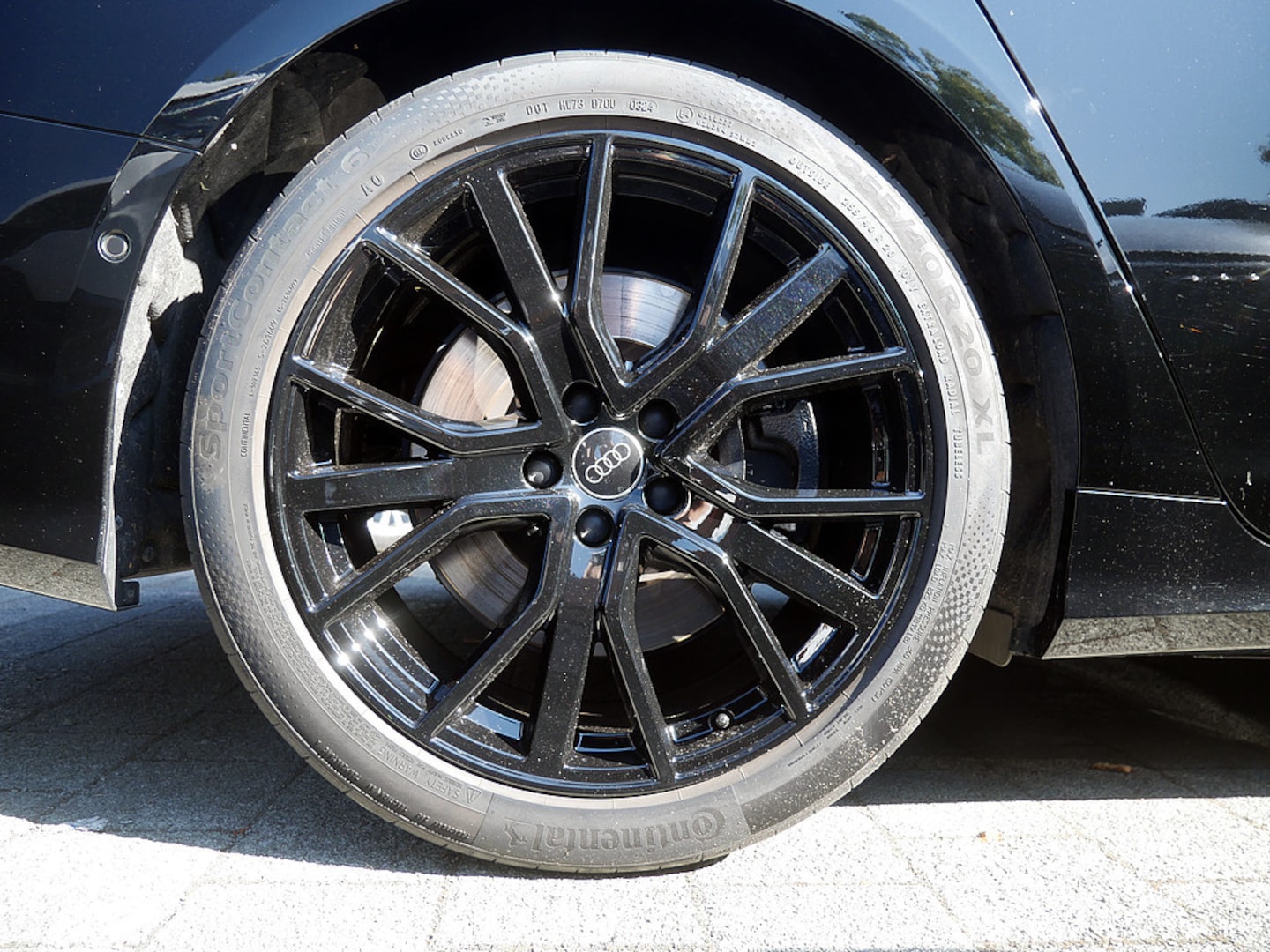 Bild über Audi S6 Avant TDI quattro tiptronic - für weitere Informationen kontaktieren Sie den Audi Partner