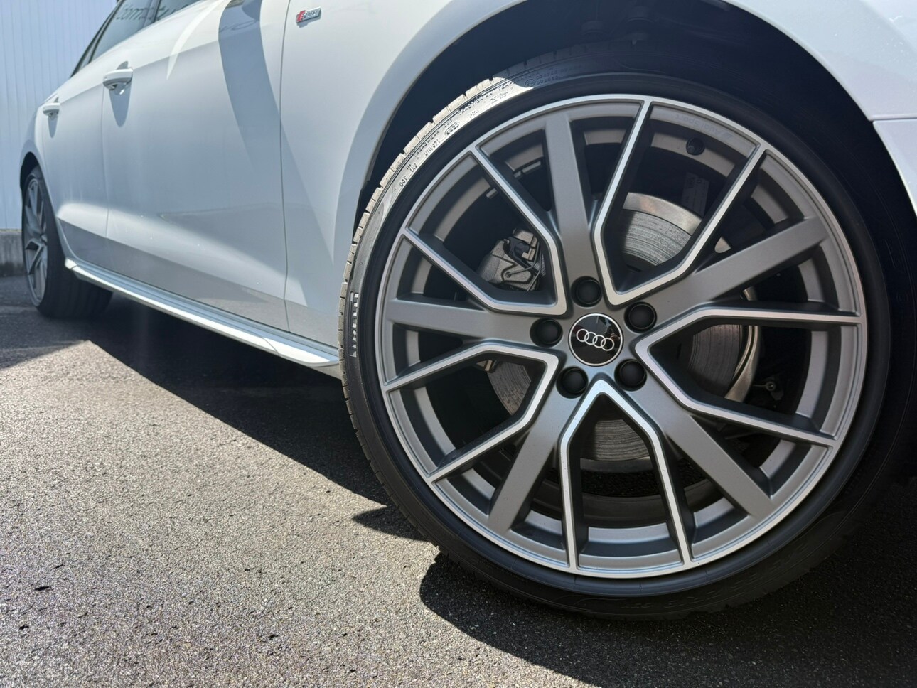 Image about Audi A4 Sedan 35 TDI S line 120(163) kW(PS) S tronic