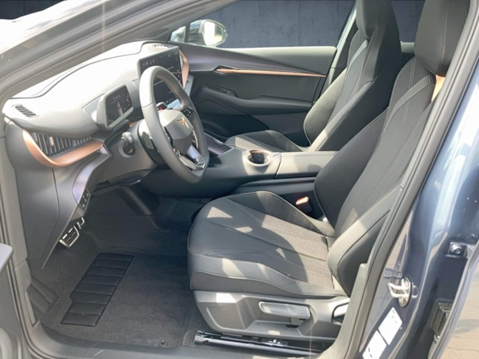 CUPRA Tavascan VZ