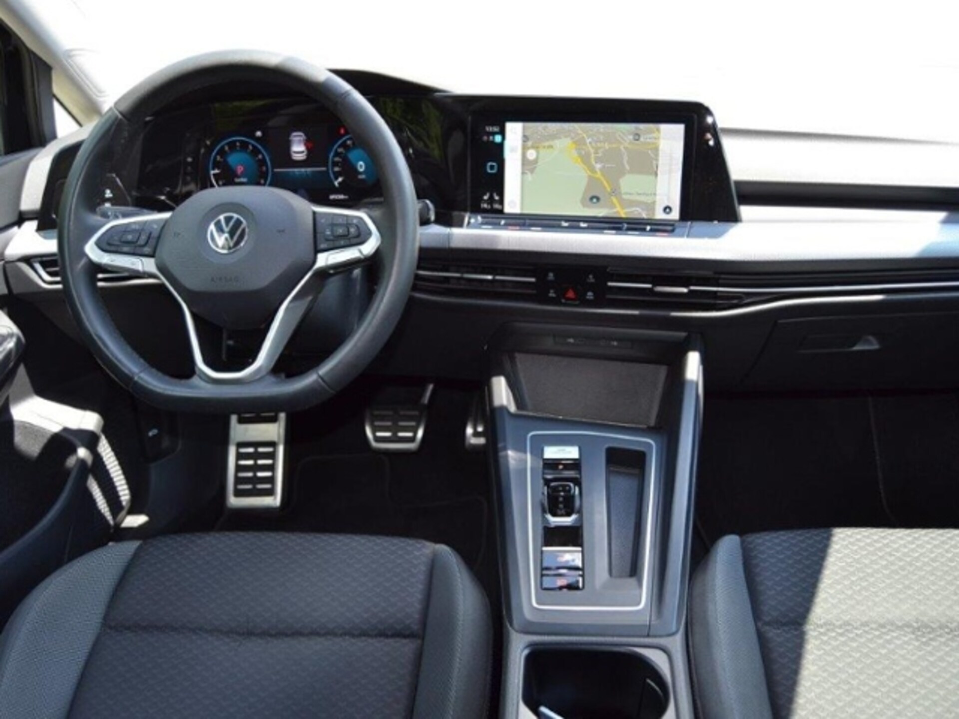 Volkswagen Golf Life