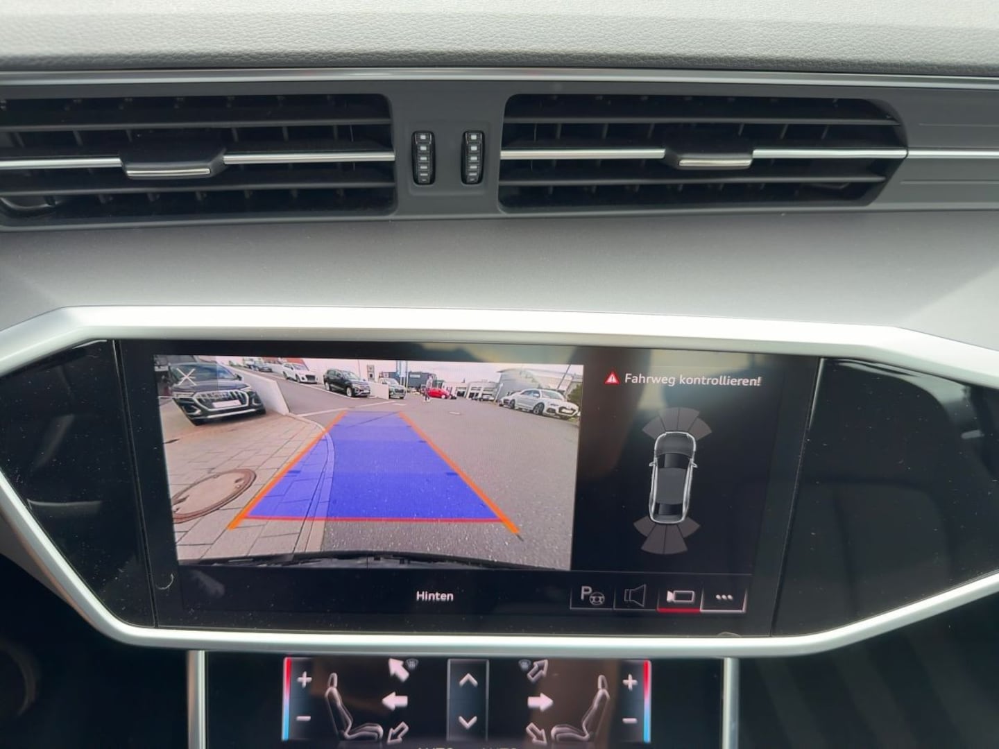 Bild über Audi A6 45 TFSI S tronic - für weitere Informationen kontaktieren Sie den Audi Partner