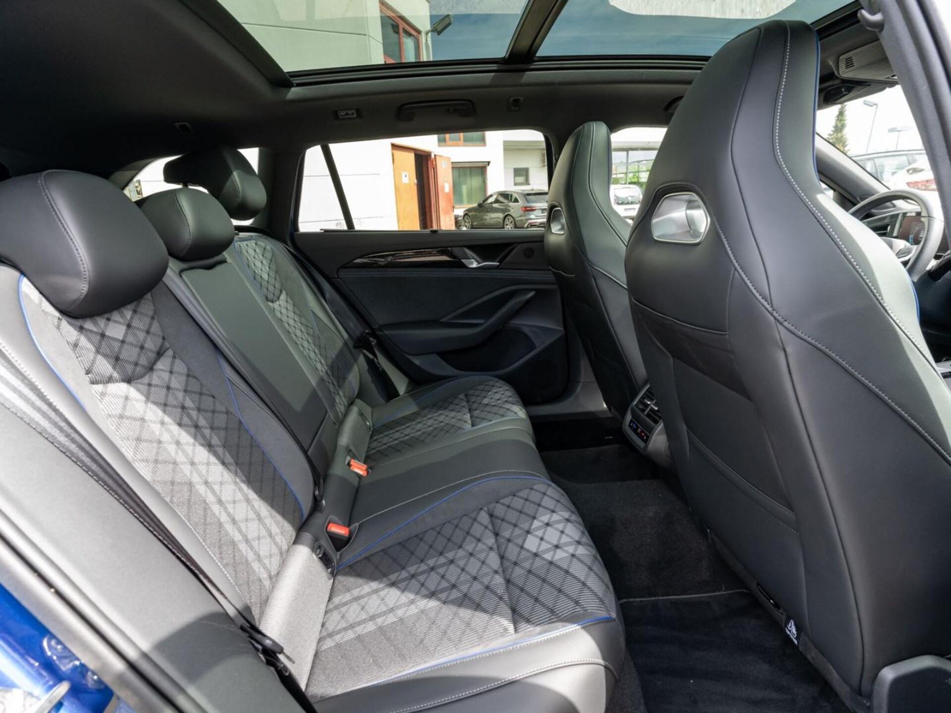 Volkswagen Passat R-Line