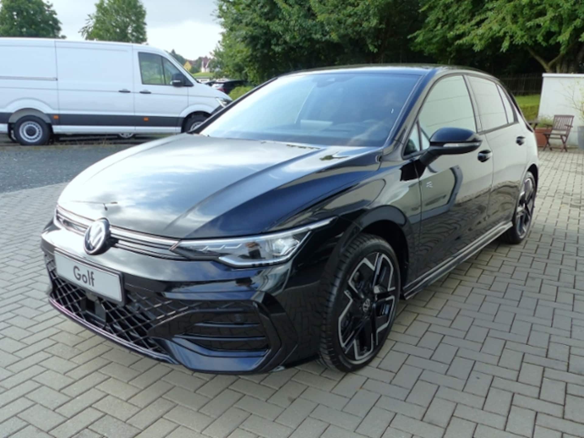 Volkswagen Golf R-Line