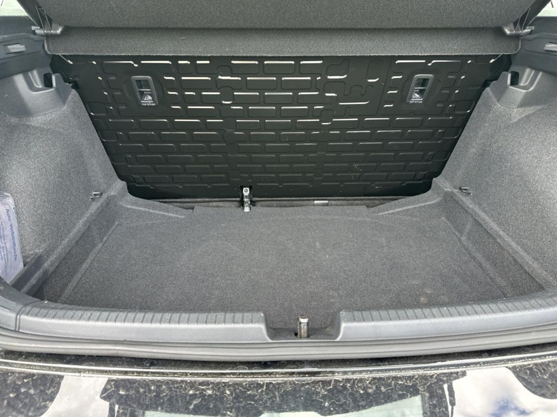 Volkswagen Polo Basis-Modell