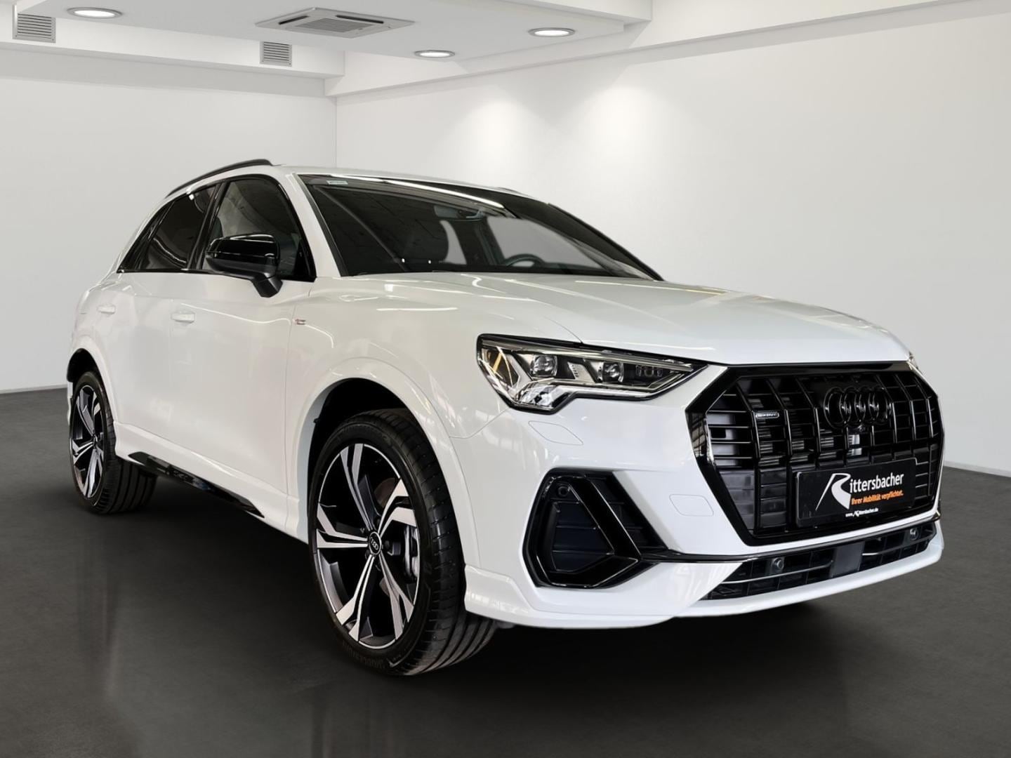 Bild über Audi Q3 TDI quattro 142 kW S tronic - für weitere Informationen kontaktieren Sie den Audi Partner