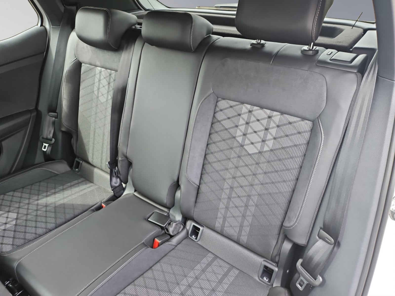 Volkswagen T-Cross – Bild 18