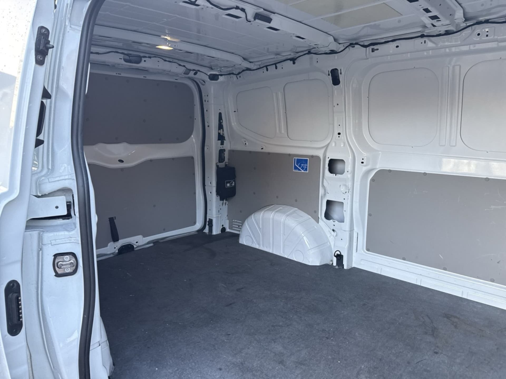 Volkswagen Transporter Kasten kurzer Radstand