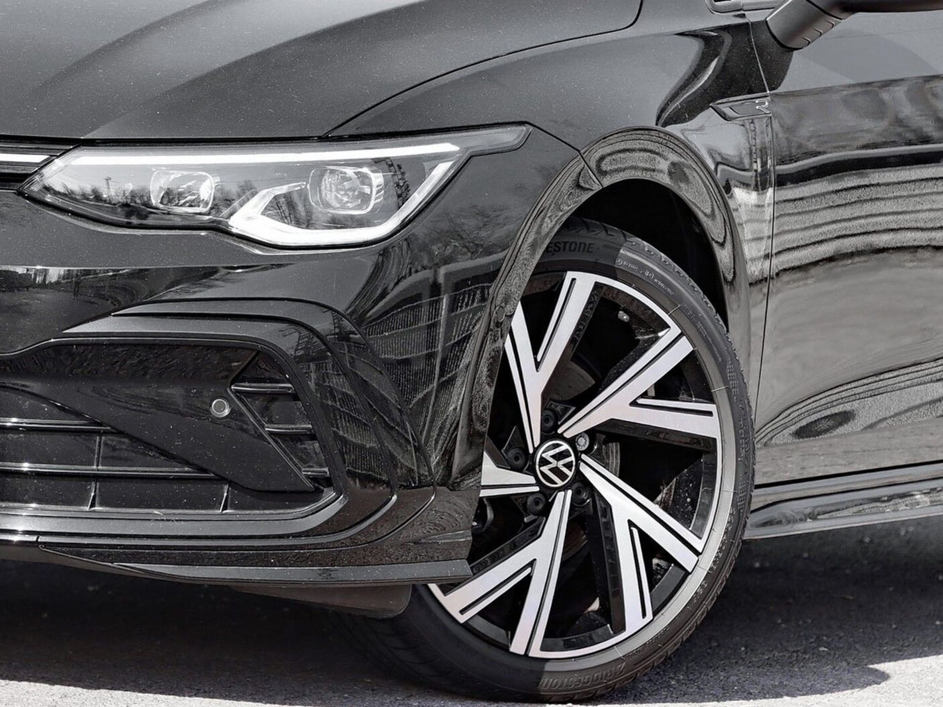 Volkswagen Golf R-Line