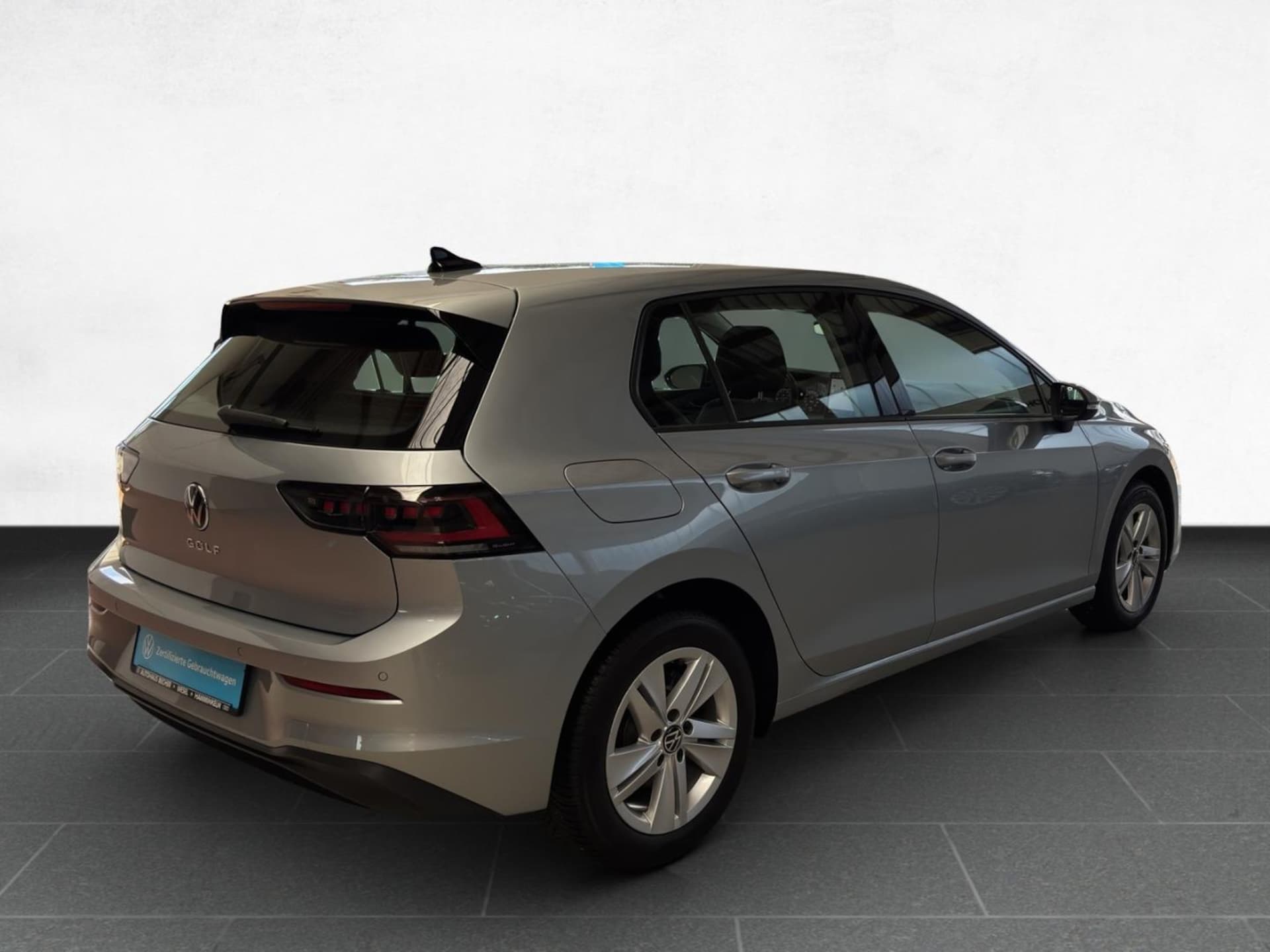 Volkswagen Golf Life
