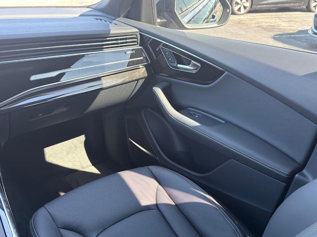 2026 Audi Q8 Premium Plus - Photo 28