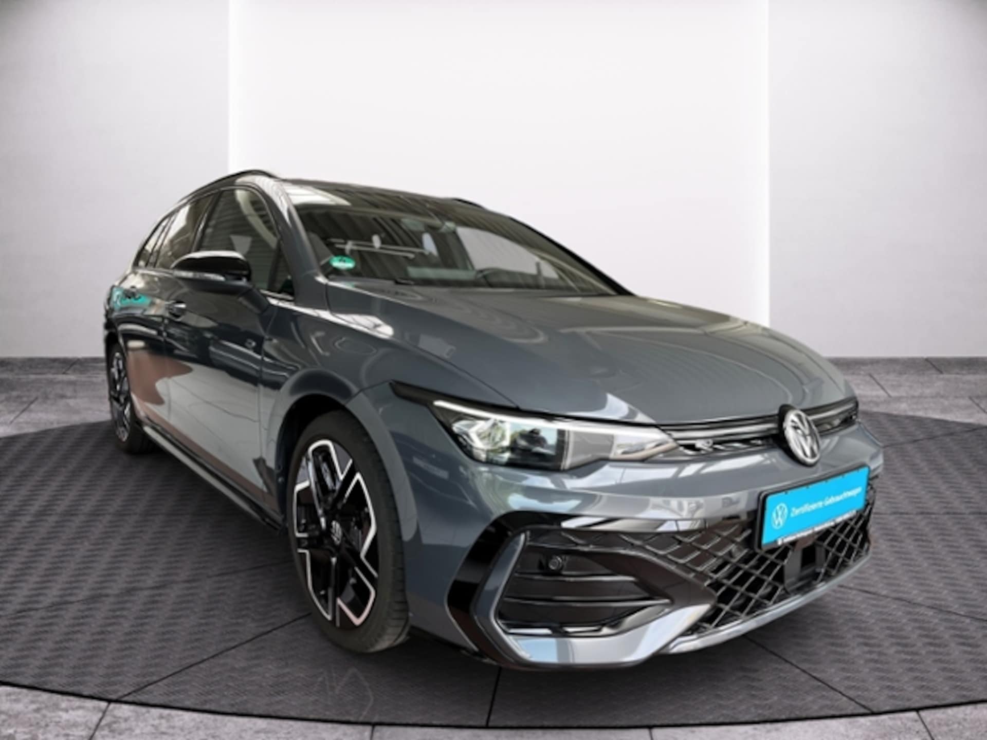 Volkswagen Golf Variant R-Line