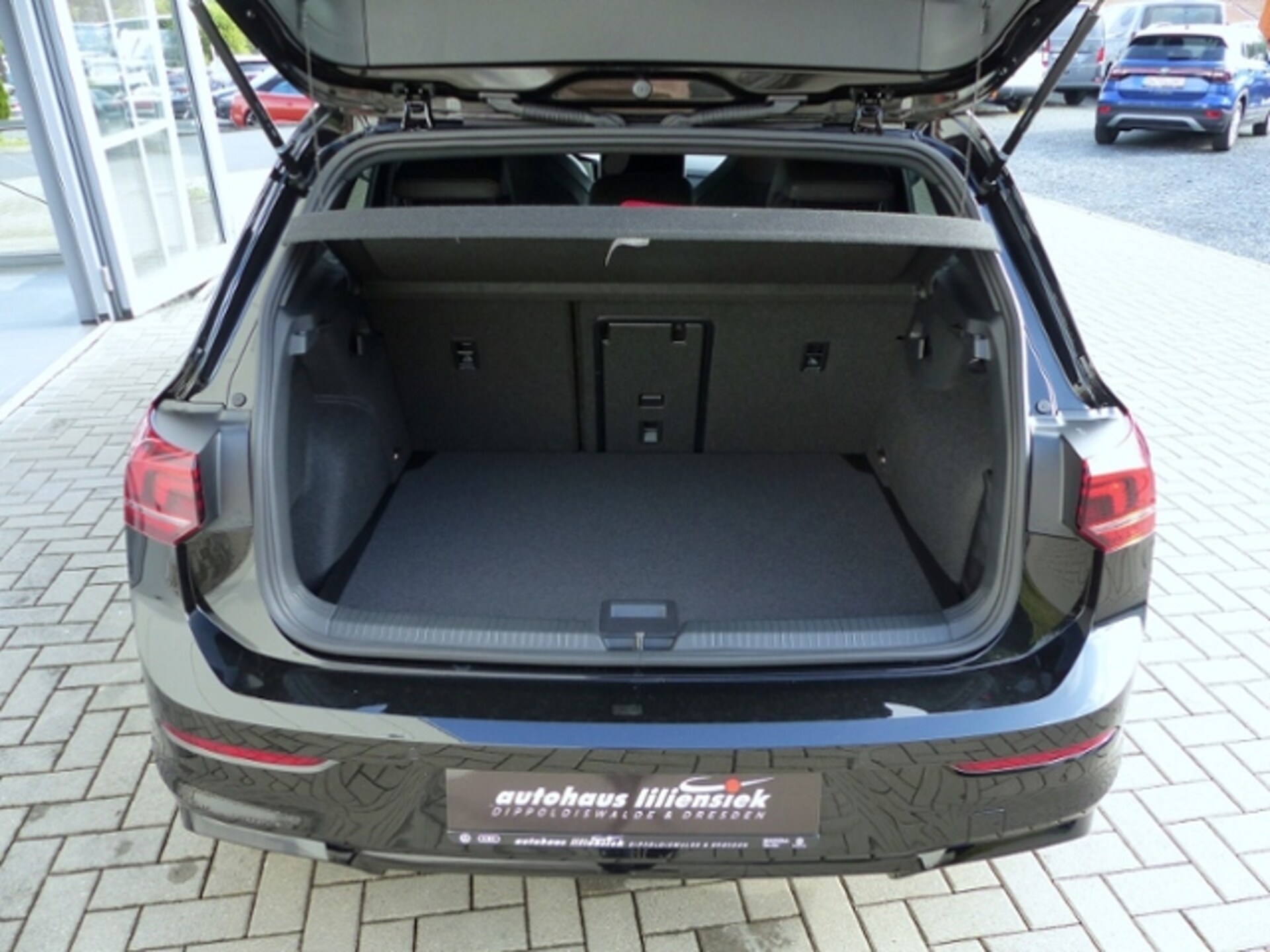 Volkswagen Golf R-Line