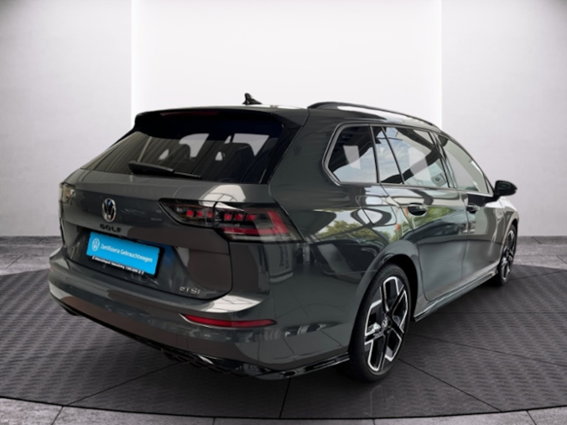 Volkswagen Golf Variant R-Line