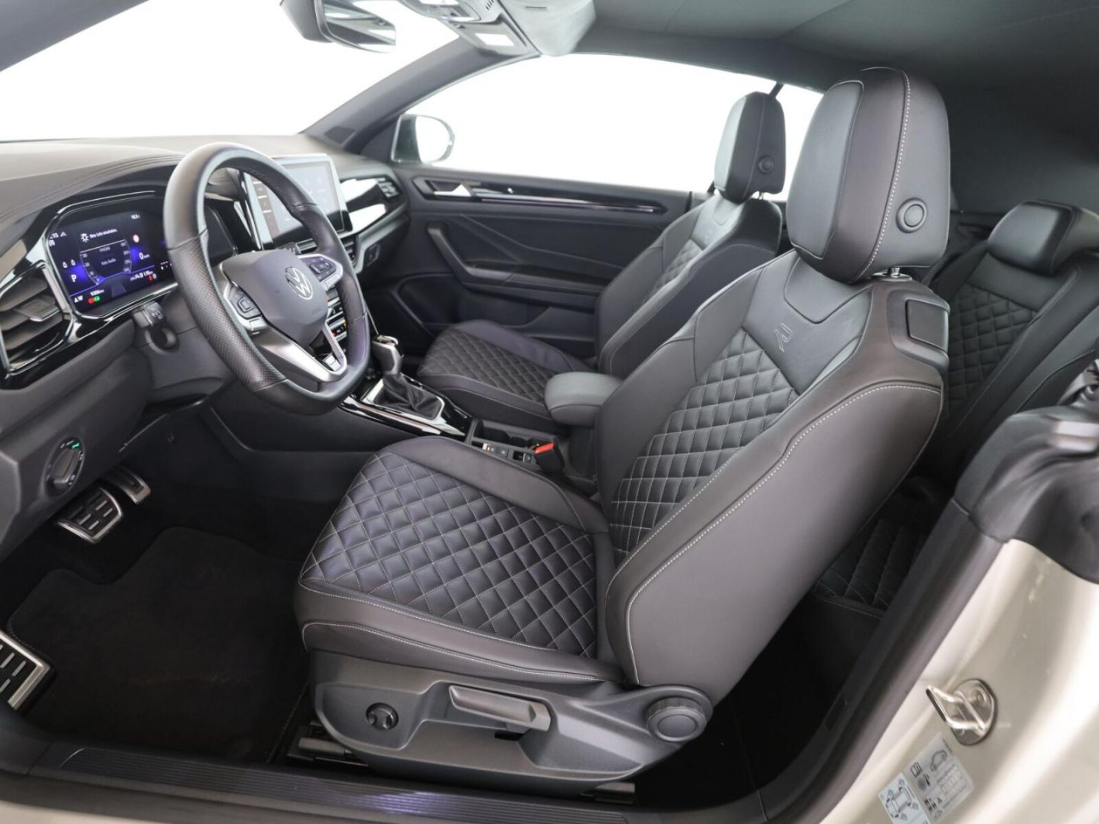 Volkswagen T-Roc Cabriolet – Bild 12