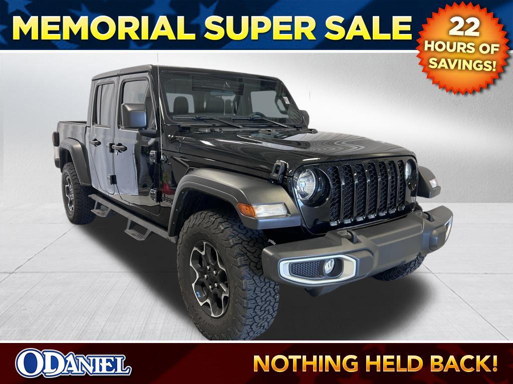 2023 Jeep Gladiator Sport's photo