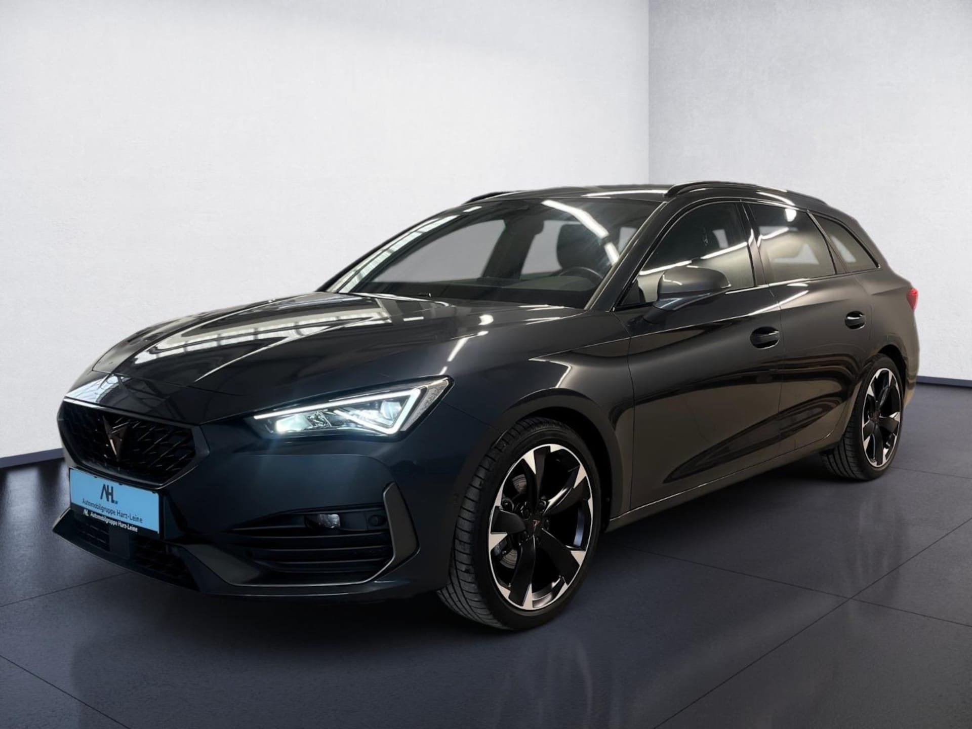 Cupra Leon Sportstourer 2024 — eTSI DSG+ALU 18RÜCKFAHRKAMERA+KEYLESS+NAVI+PARK ASSIST+LED+ACC+KLIMA