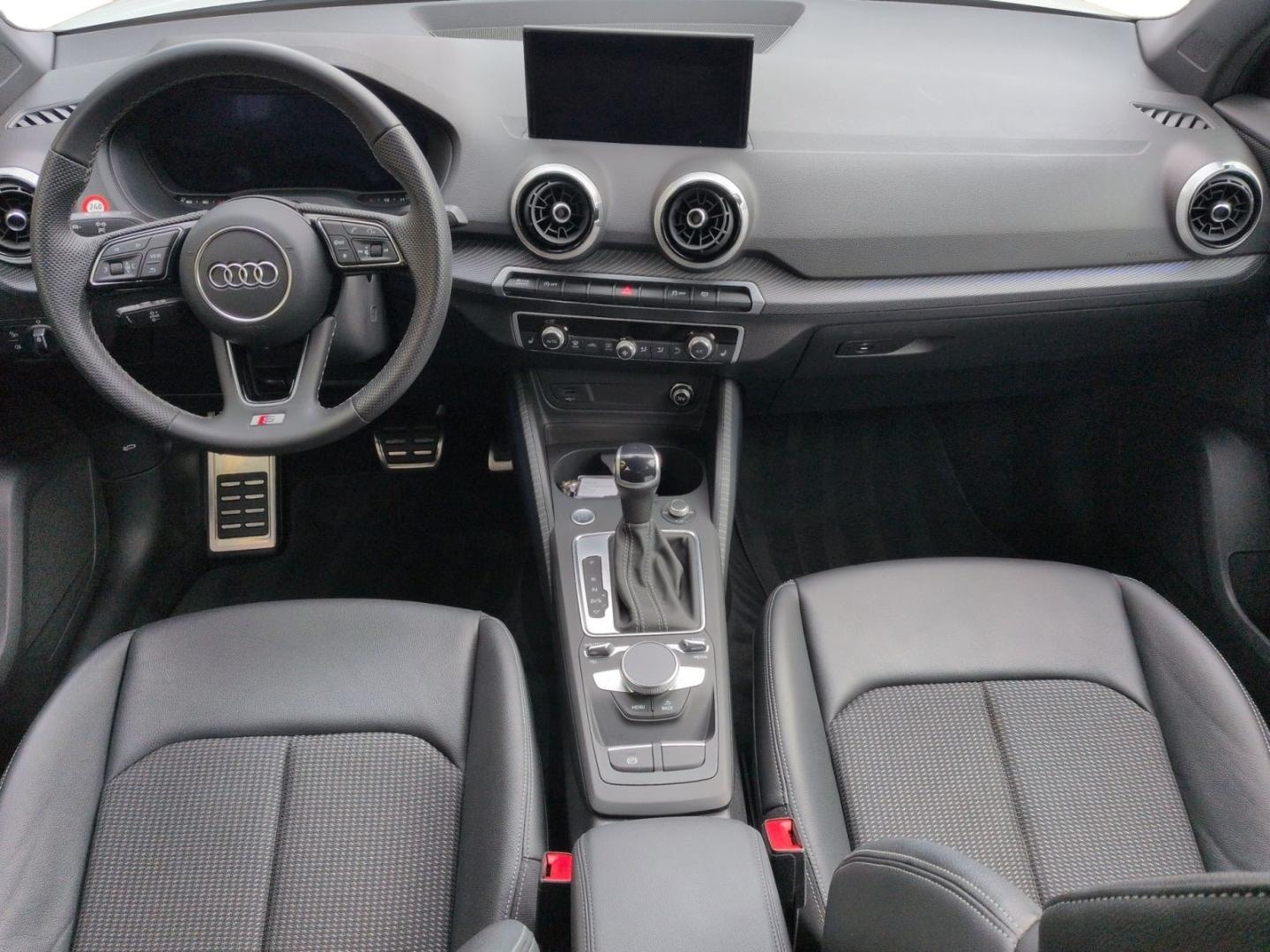 Bild über Audi Q2 advanced 35 TFSI S tronic - für weitere Informationen kontaktieren Sie den Audi Partner