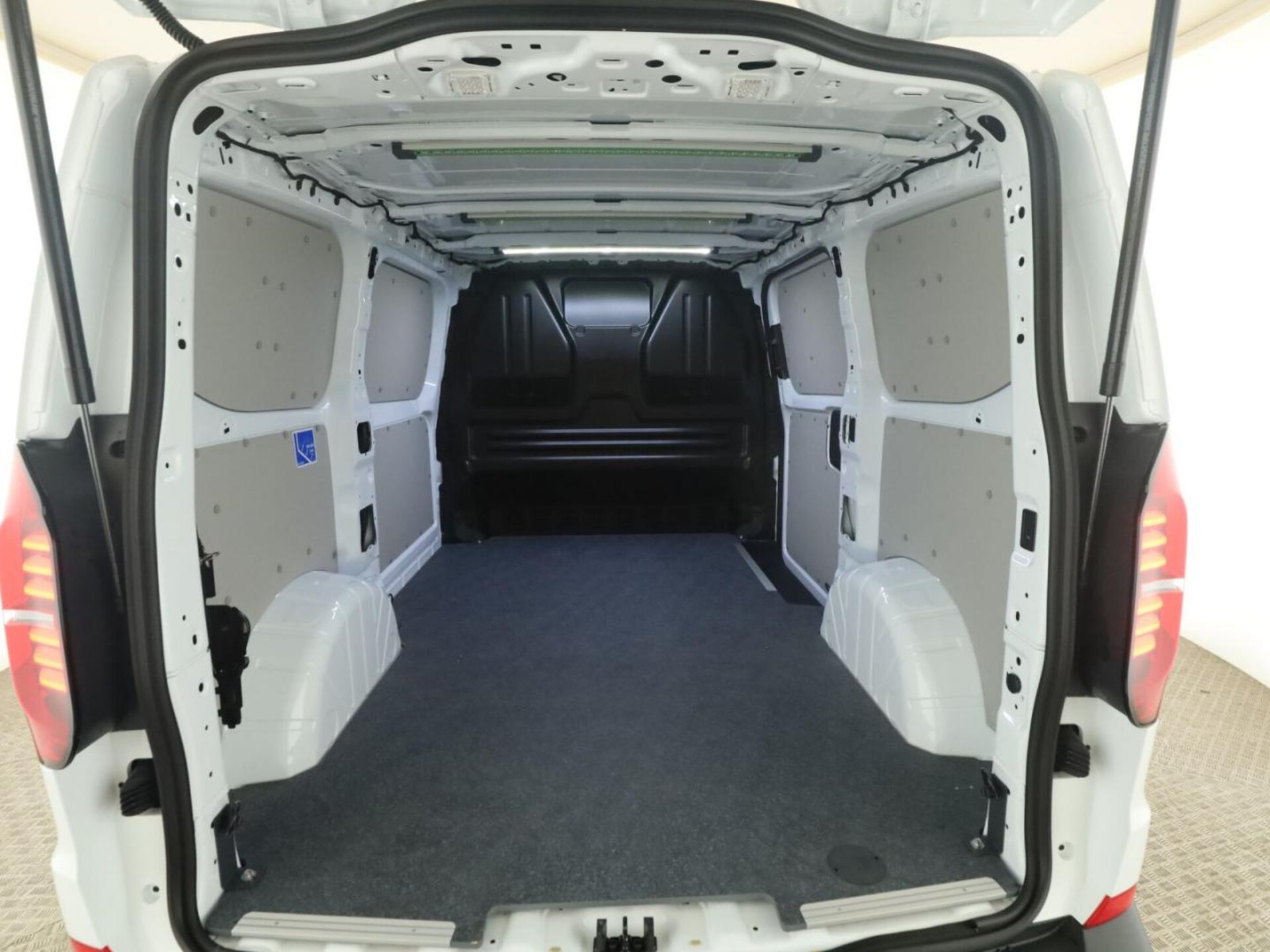 Volkswagen Transporter Kasten kurzer Radstand