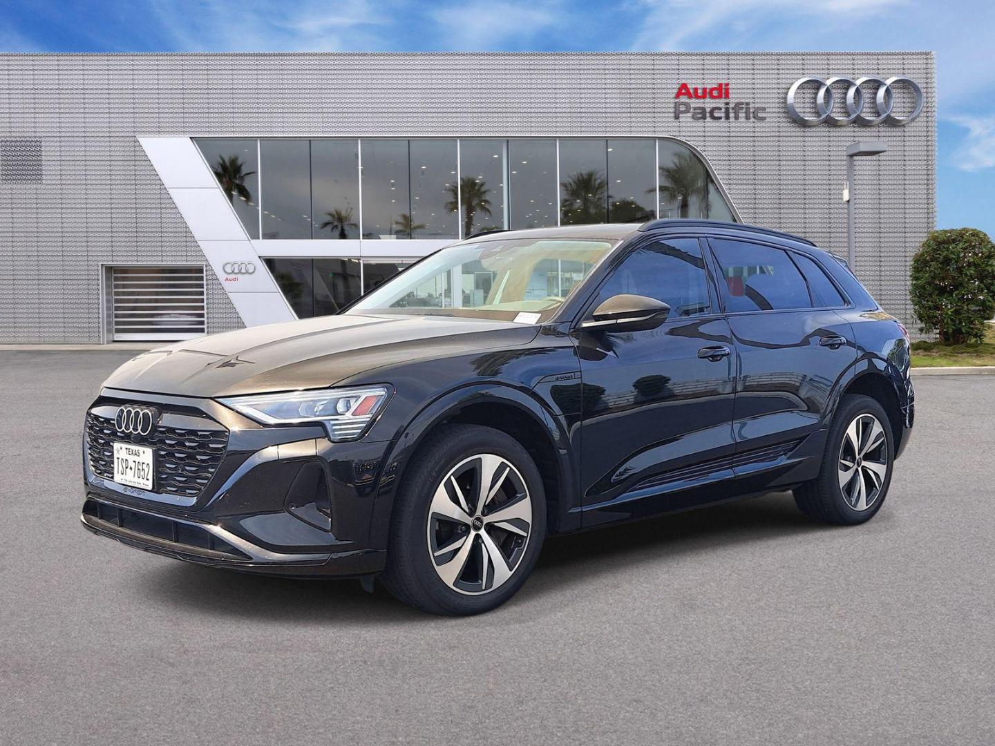 2024 Audi Q8 e-tron