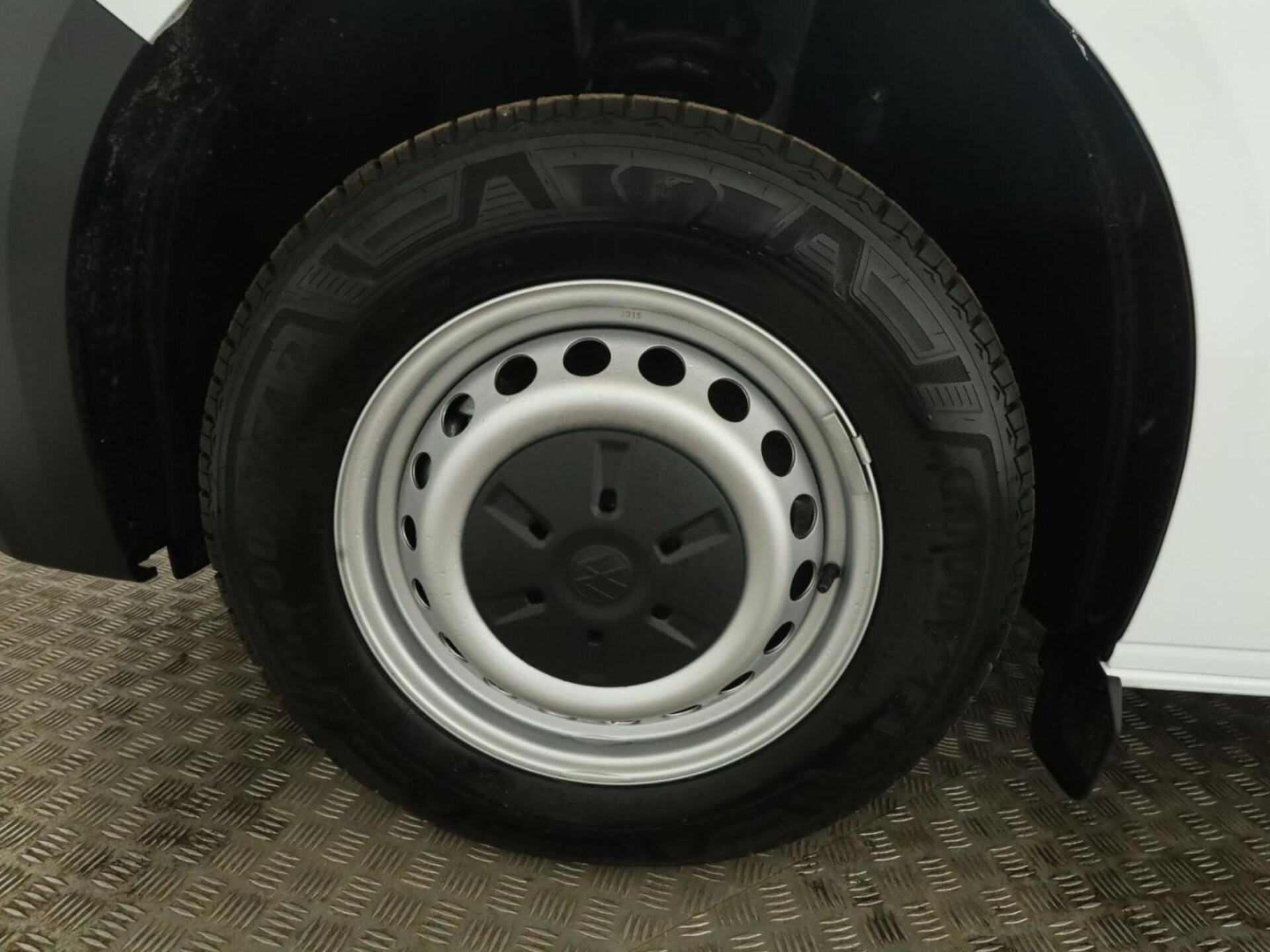 Volkswagen Transporter Kasten kurzer Radstand