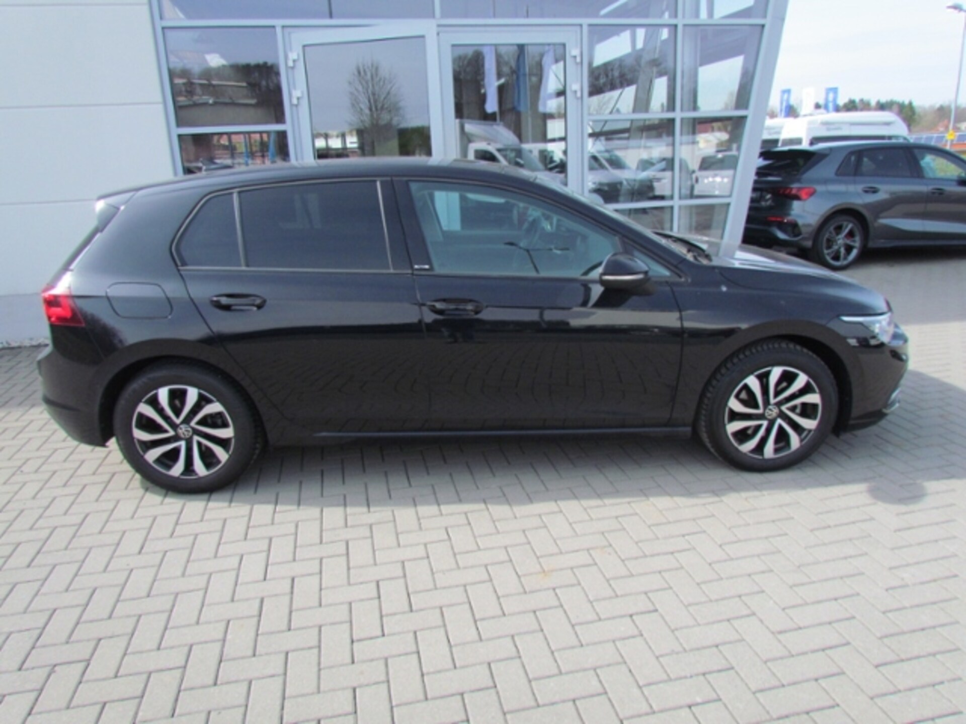 Volkswagen Golf Active